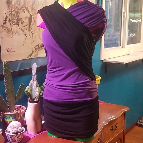 Draped dress in purple and black - Picture 2 of 7